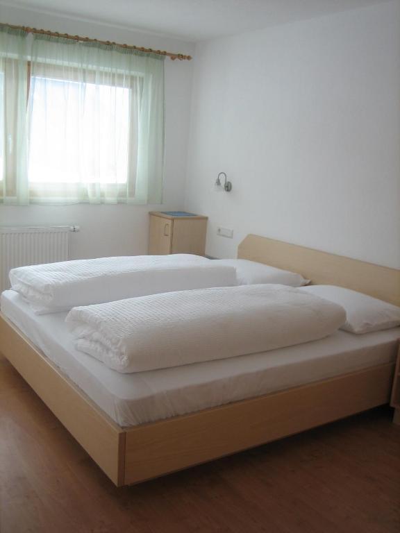 Garni - Appartement Neumairhof Rasun di Sopra Szoba fotó